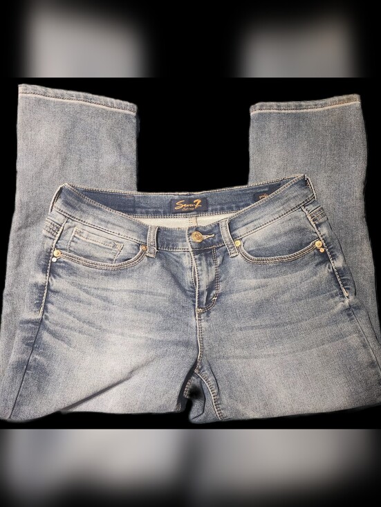 Seven7 Denim - LIKE NEW! Seven7 Women's Girlfriend Cropped Jeans Size 4